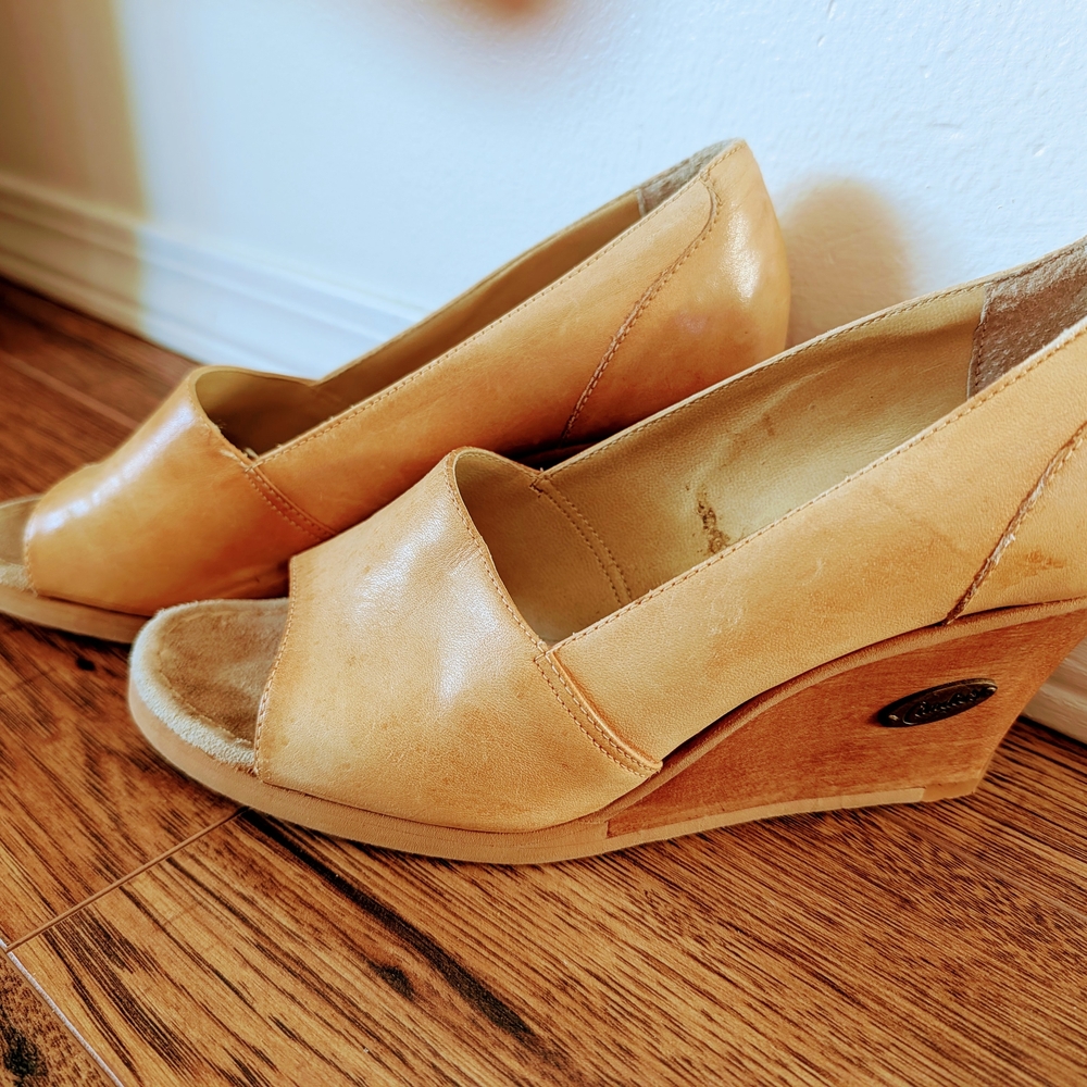 Candie's Tan Wedge Shoes